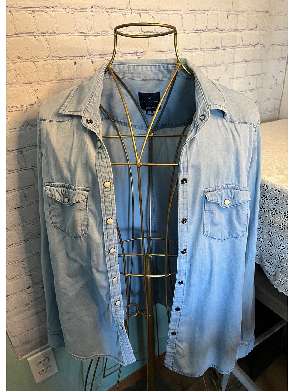 American Eagle Boyfriend Chambray Denim Button Shirt